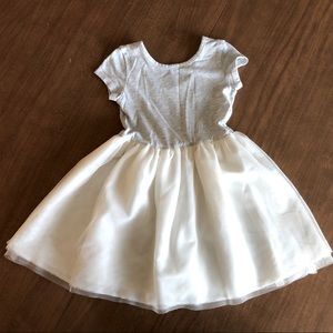 Lovely Grey and Off-White Old Navy 3T Tutu Dress